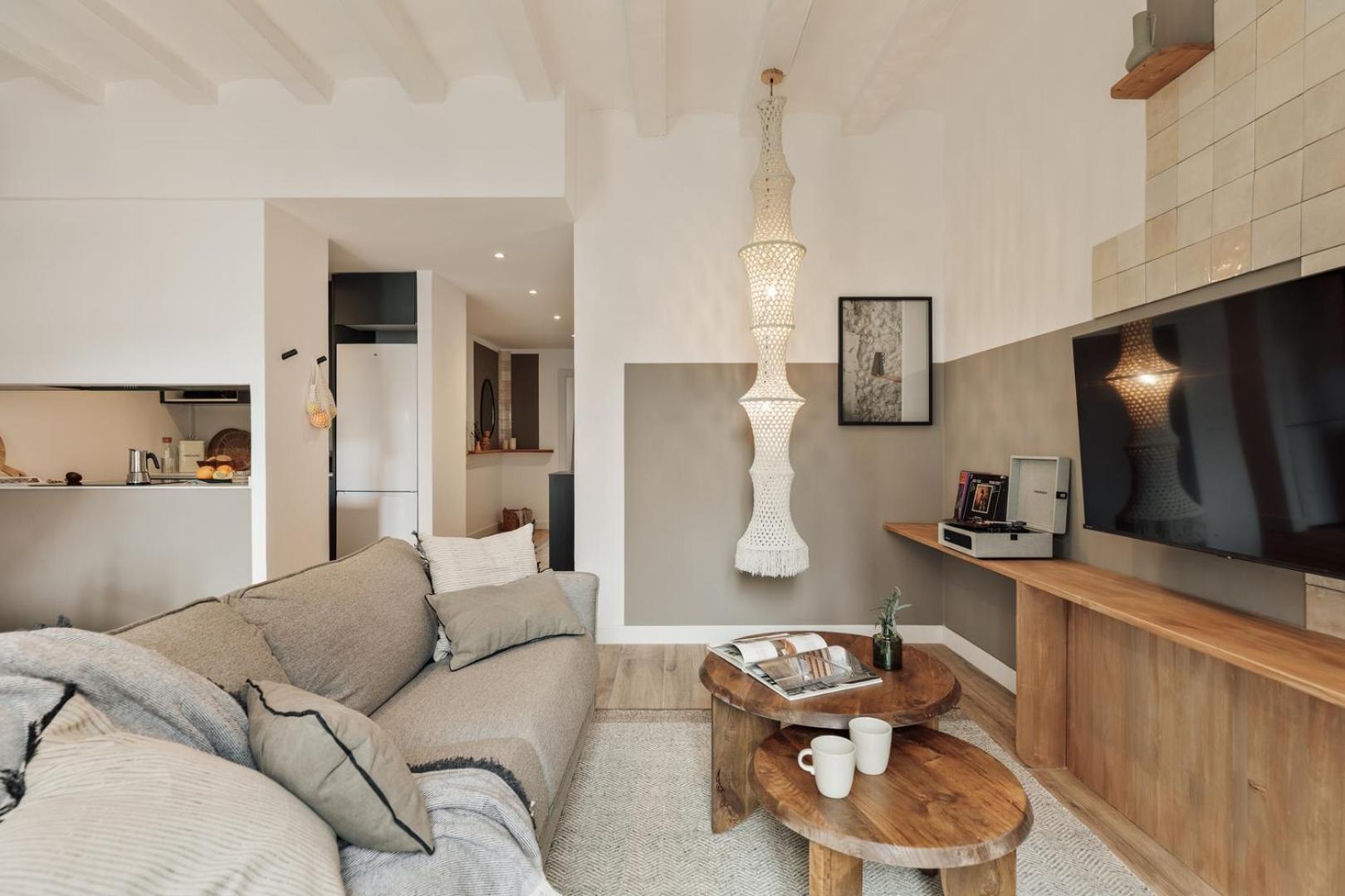 Orosi - 2 Bedrooms And Balcony In Poble Sec * Barcelona